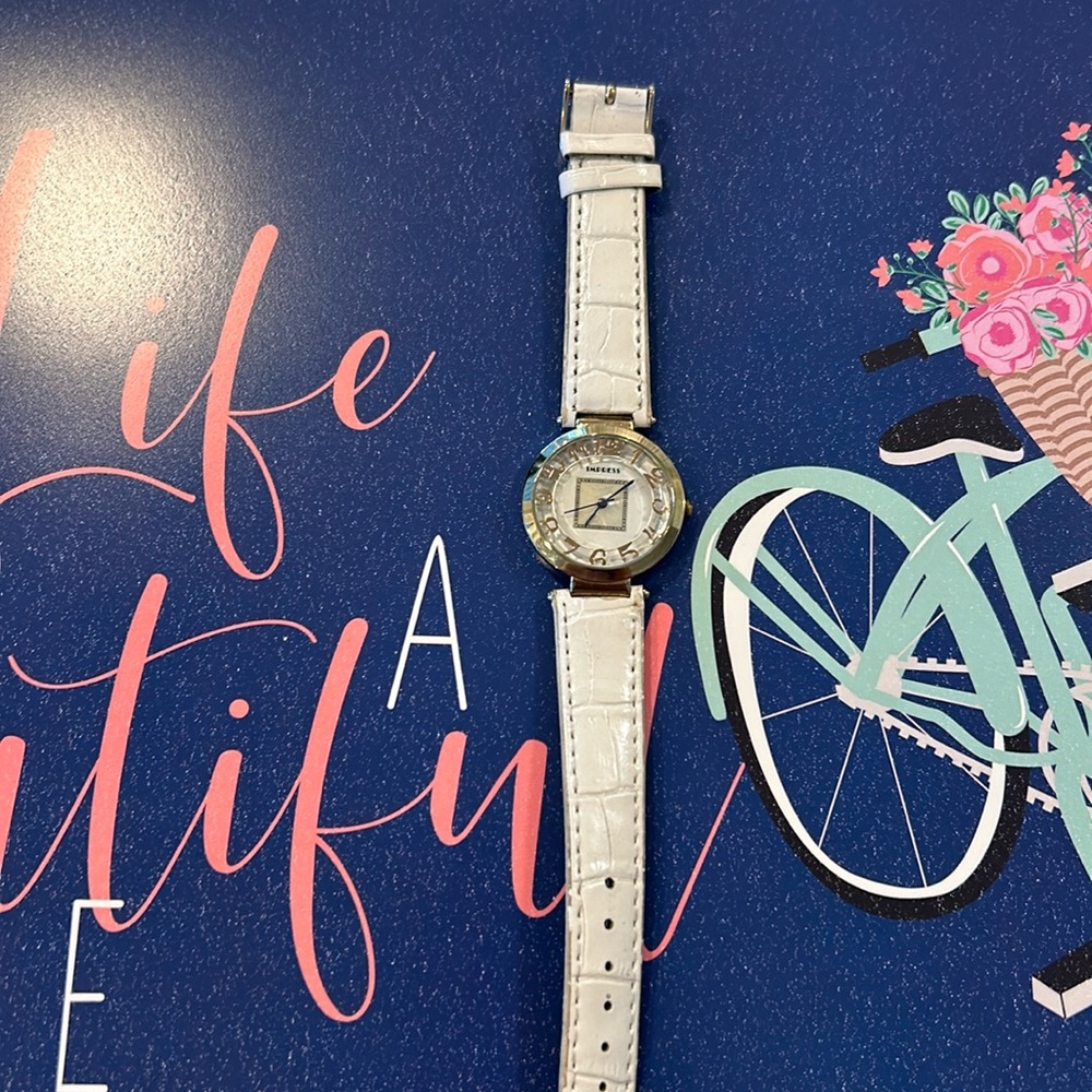 New Woman’s Quartz watch